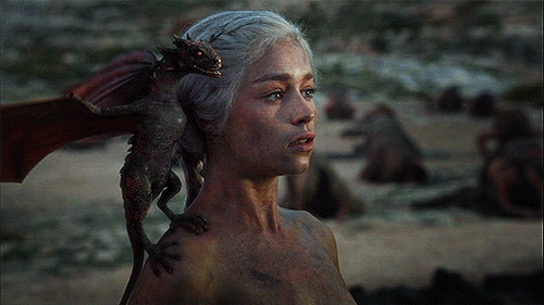 Daenerys Targaryen GIF - Find & Share on GIPHY
