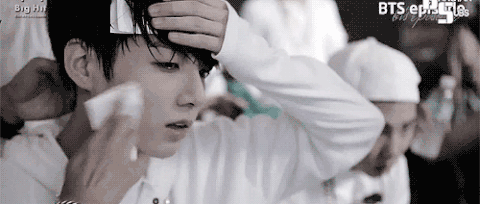 jungkook GIF