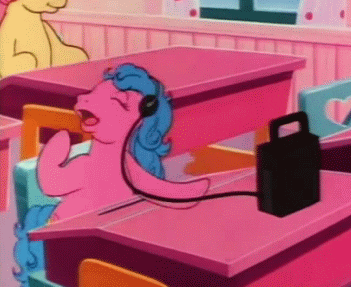 My Little Pony Dancing GIF - Find & Share on GIPHY