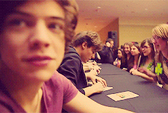 Harry Edward Styles GIF - Find & Share on GIPHY