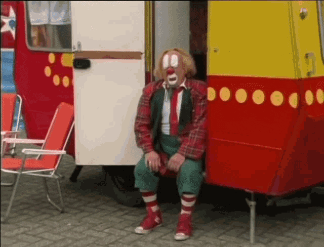 giphy.gif