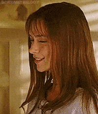 Jennifer Love Hewitt GIFs - Get the best GIF on GIPHY