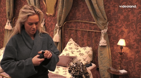 giphy.gif