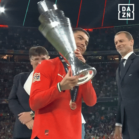 https://giphy.com/gifs/ElevenSportsBE-portugal-ronaldo-nations-league-PMCuGkUqJi64dX9X42