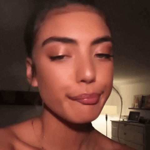 Voir un profil - Louve Mulliez Giphy