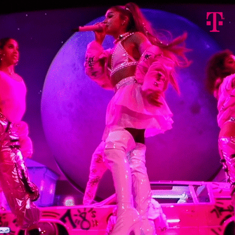 Sweetener Tour Gifs Get The Best Gif On Giphy