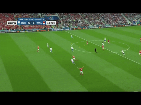 Nga vs Xứ Wales: Xem đi xem lại không chán siêu phẩm lốp bóng của Ramsey Nga vs Xứ Wales: Xem đi xem lại không chán siêu phẩm lốp bóng của Ramsey
