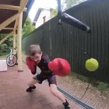This kid is incredible in wow gifs