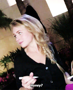 Britt Robertson GIF - Find & Share on GIPHY