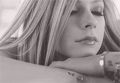 Avril Lavigne Singer GIF - Find & Share on GIPHY