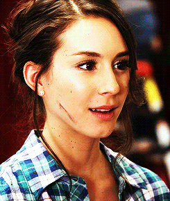 smile pretty little liars spencer hastings troian bellisario
