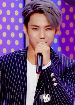Mingyu GIF - Find & Share on GIPHY
