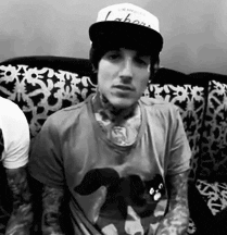 oliver sykes gif find amp share on giphy oliver sykes gif find amp share on giphy