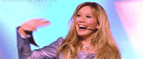 Waving Lizzie Mcguire GIF - Find & Share on GIPHY