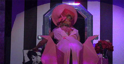 giphy.gif
