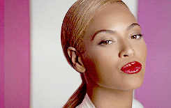 Beyonce Kiss GIF - Find & Share on GIPHY