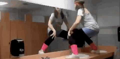 Twerk GIF Find & Share on GIPHY