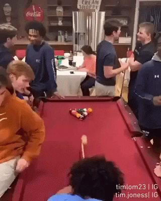 giphy.gif