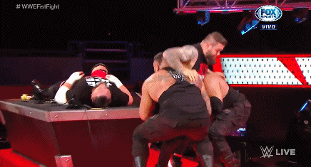 WWE RAW (13 de enero 2020) | Resultados en vivo | ¡A puñetazo limpio! 35