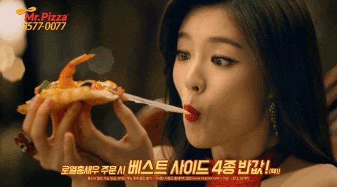 [PANN] Netizenler, aktrislerin pizza reklamlarındaki yüz ifadelerini göstererek Jang Wonyoung'ı savundu
