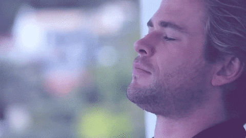 Chris Hemsworth GIF - Find & Share on GIPHY