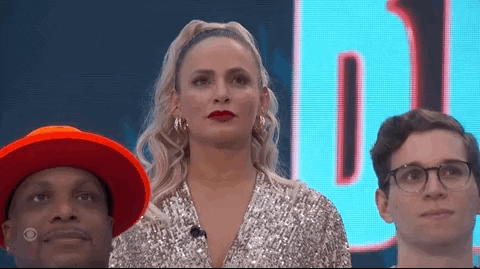 mujer en un reality show asintiendo para indicar que en efecto, los algoritmos de las redes sociales son capaces de clasificar mejor el contenido.- Blog Hola Telcel