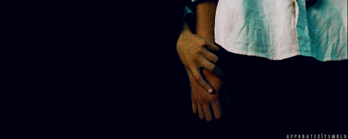 ron hermione hold hands