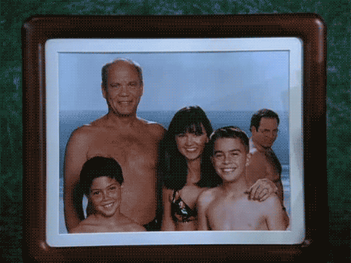 George Costanza Photobomb GIF - Find & Share on GIPHY