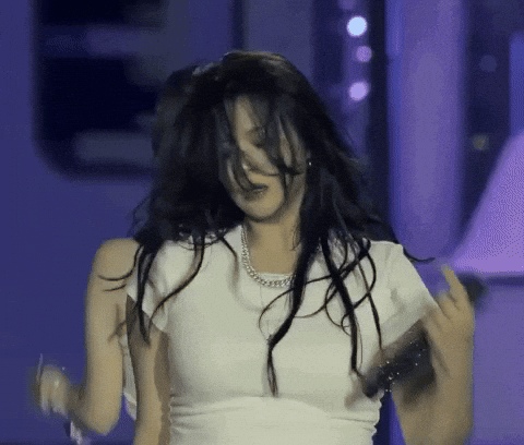 [pann] Чонён из TWICE стала вирусной благодаря своей потрясающей внешности на фестивале «Lollapalooza»
