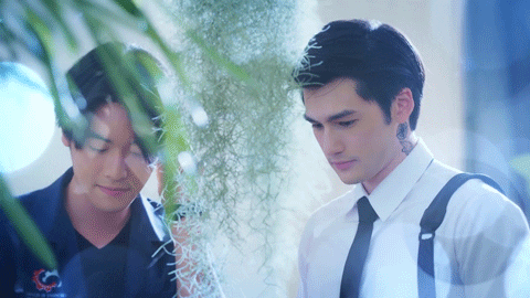 Cặp đôi được cả chị gái và tập đoàn hủ nữ trong phim ship điên đảo. (ảnh: Internet) Cặp đôi được cả chị gái và tập đoàn hủ nữ trong phim ship điên đảo. (ảnh: Internet)