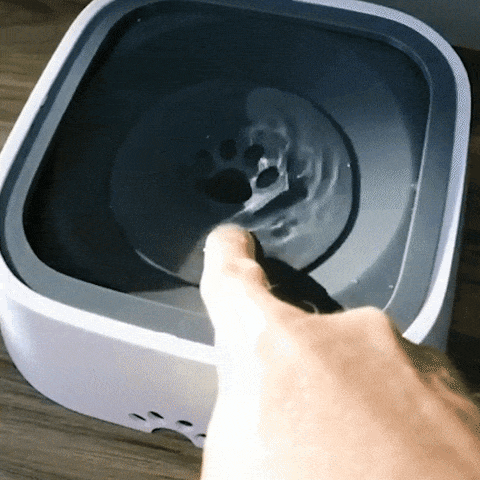 The DOGGOCATSO™ No-Spill Water Bowl – doggocatso