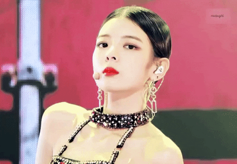 Knetizens Discuss About Who is The Real Center In ITZY – KPOP CHINGU