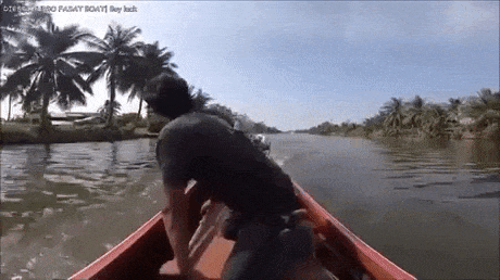 Overpowered boat in wow gifs