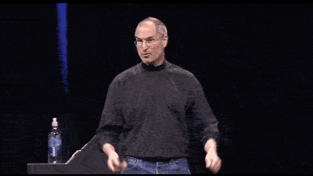 Animação de vídeo do Steve Jobs palaestrando para seus colaboradores.
