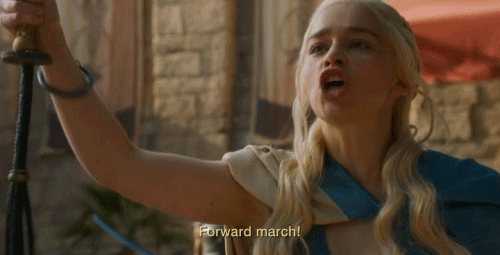Daenerys dando órdenes a sus soldados para que vean la nueva temporada de House of the Dragon.- Blog Hola Telcel