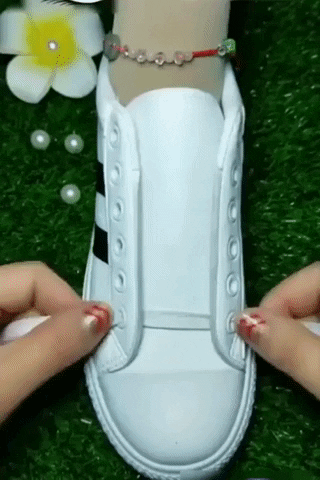 Lacing up shoes in wow gifs