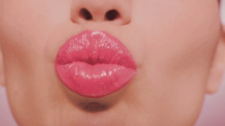 Lipstick Kiss GIF - Find & Share on GIPHY