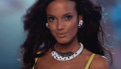 Selita Ebanks Runway GIF - Find & Share on GIPHY