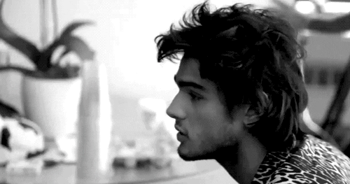  외국 남자모델들 백스테이지 모습.gif | 인스티즈