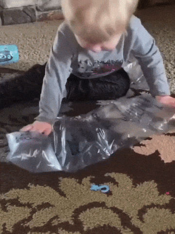 Correct way to pop bubble wrap in funny gifs