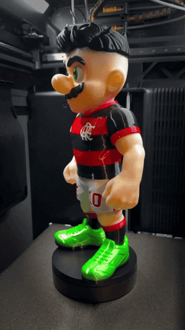 Mario com o Manto do Mengão