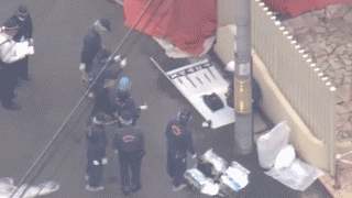 【速報】京都アニメーションで爆発火災　複数の人の死亡を確認　男がガソリンをまく、身柄確保  警察「現場に複数の牛刀(牛を移送中暴れ出したら屠殺出来ちゃうヤツ)」