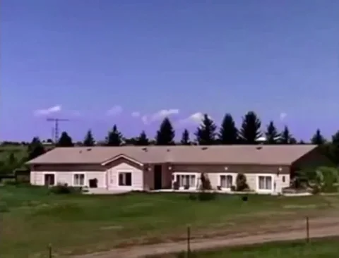 घर अप्रत्याशित रूप से फट रहा है — जब आप MT5 बंद करते हैं तो आपका ट्रेलिंग स्टॉप गायब हो जाता है