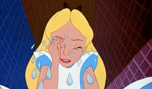 Imagem da personagem Alice chorando