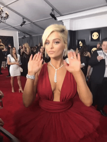 celebrity walking away from paparazzi gif celebrity walking away from paparazzi gif