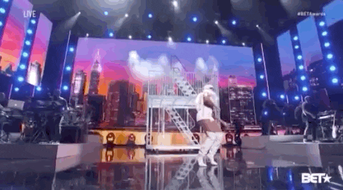 Mary J. Blige dancing at BET Awards
