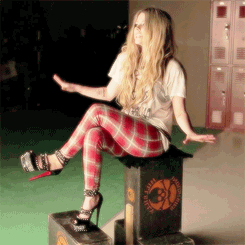 avril lavigne animated GIF