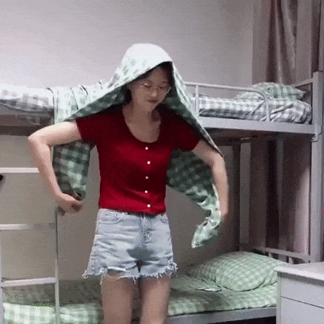 Completing the outfit in WaitForIt gifs