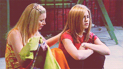 GIF image of Phoebe and Rachel