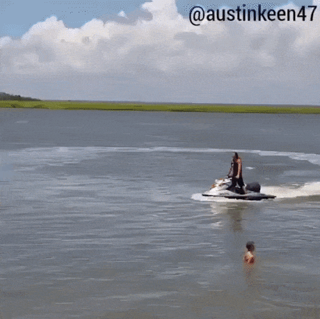 I want the jet skii in funny gifs
